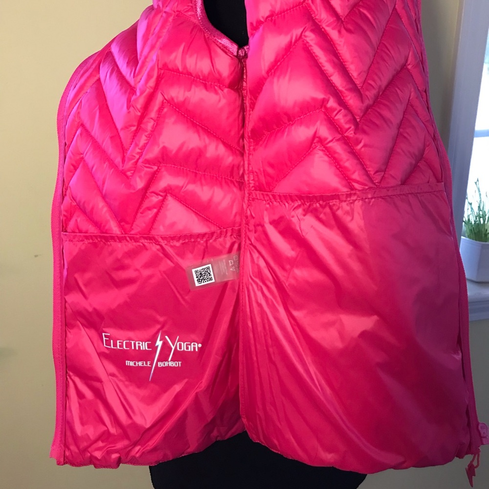 Electric Yoga Vest NWT - Picture 7 of 8